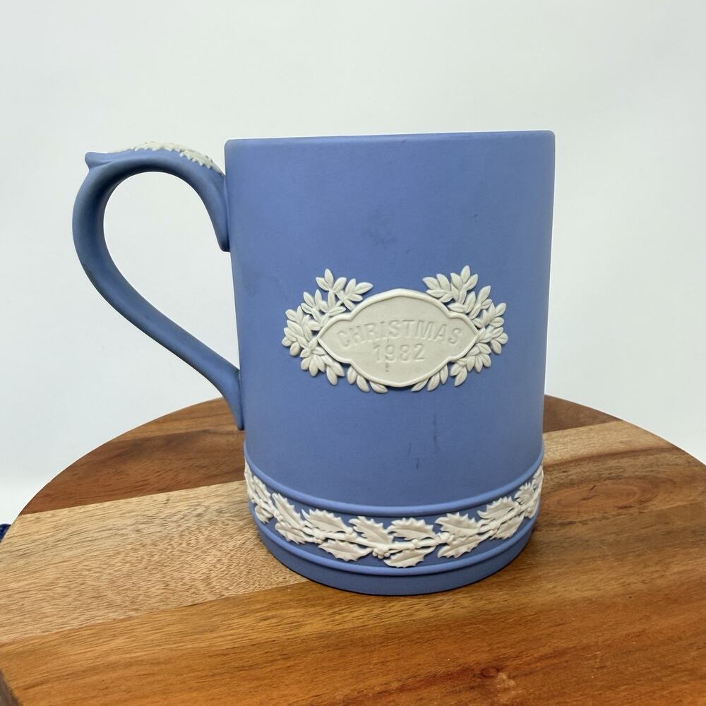 Vintage Wedgwood Jasperware Lambeth Palace Christmas 1982 Mug - Collectible